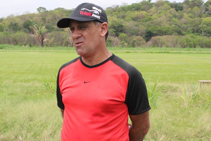 Celso Teixeira, técnico do Flamengo-PI (Foto: Náyra Macêdo/GLOBOESPORTE.COM) Celso Teixeira, técnico do Flamengo-PI (Foto: Náyra Macêdo/GLOBOESPORTE.COM)