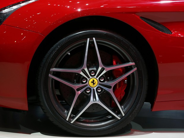 Ferrari é a marca mais desejada entre milionários no país (Foto: REUTERS/Denis Balibouse)