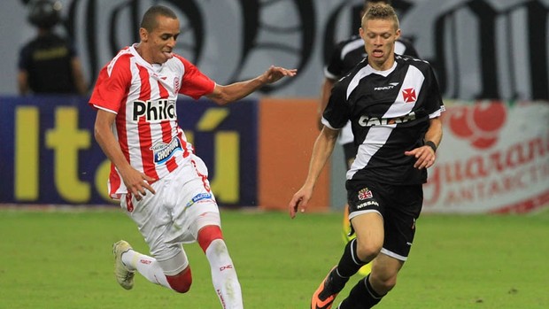 Tocantinense Marlone marca em vitória do Vasco contra o Náutico (Foto: Marcelo Sadio/Flickr do Vasco)