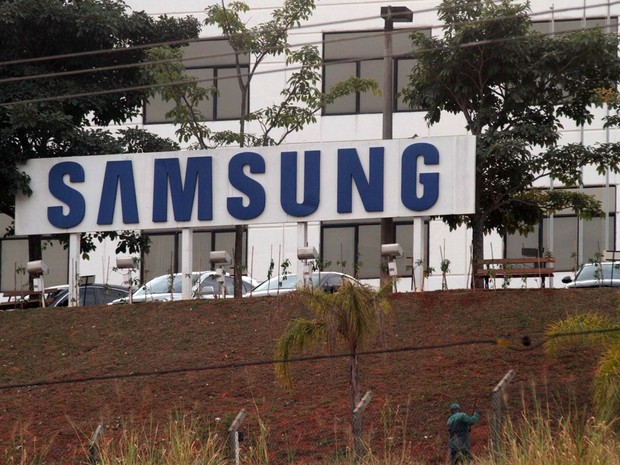 A fábrica da Samsung em Campinas (SP) foi assaltada na madrugada segunda-feira (7). Criminosos renderam vigilantes e funcionários e levaram aproximadamente 40 mil peças, entre tablets, celulares e notebooks, e a carga é avaliada em R$ 80 milhões (Foto: Denny Cesare/Código19/Estadão Conteúdo)