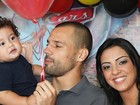 Goleiro da Seleção Diego Cavalieri faz festa para celebrar 1 ano do filho