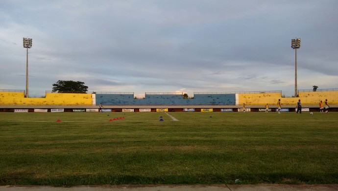 Palmas x Tocantins, no estádio Nilton Santos (Foto: Cyntia Miranda/GloboEsporte.com)