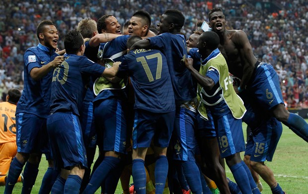 França comemora título contra Uruguai - Mundial Sub-20 (Foto: Reuters)