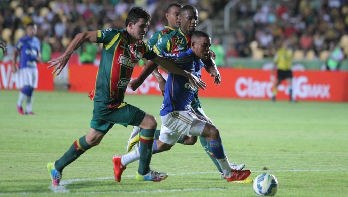 Noriega elogia cuidados de Oswaldo com Gabriel Jesus: 