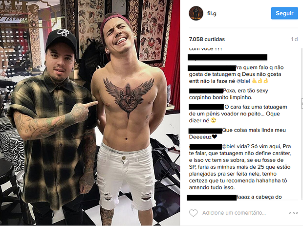 Fãs criticam tatuagem no peito feita por Biel (Foto: Reprodução/Instagram)
