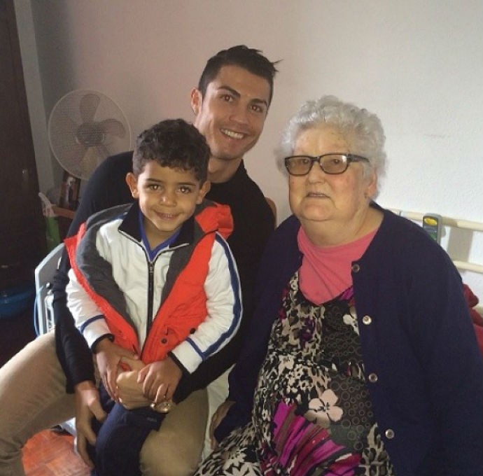 Cristiano ronaldo lamenta morte da avó, Filomena (Foto: Reprodução Instagram)