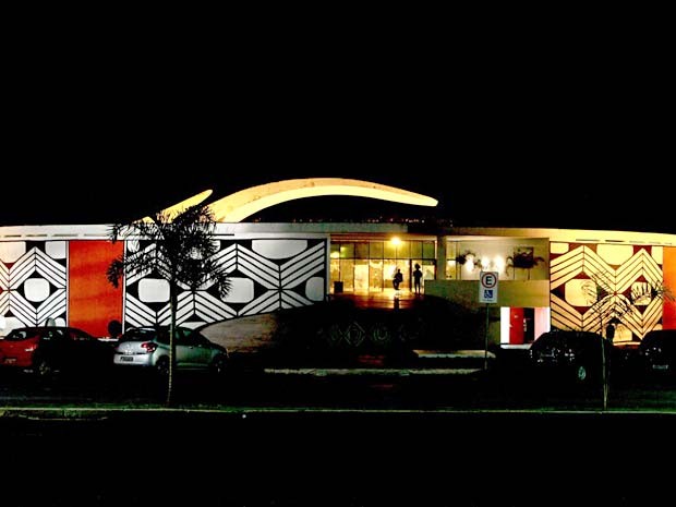 Vista noturna do Memoriial dos Povos Indígenas, em Brasília (Foto: Divulgação)