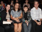 Pais de Di Ferrero vão com mãe e filho de Isabelli Fontana assistir a top