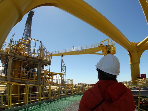 Plataforma de extração de petróleo da Petrobras (Foto: Agência Petrobras de Notícias)