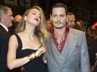 Johnny Depp e a mulher, Amber Heard, vão a festival de cinema
