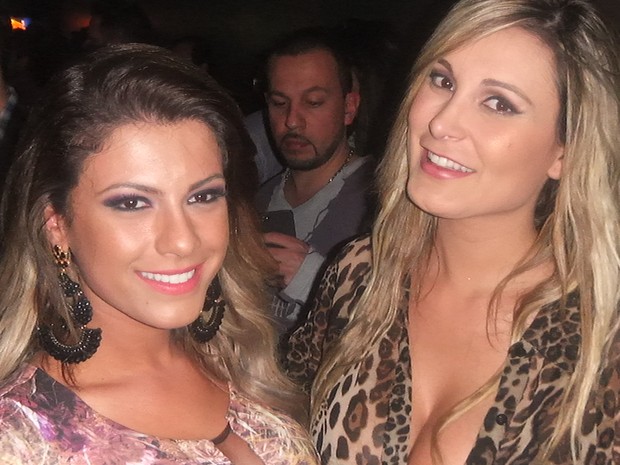 Babi Rossi e Andressa Urach em show em São Paulo (Foto: Fred Pontes/ Divulgação)