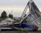 800 mil ficam sem luz após forte chuva (Vanessa Rumor/RPC)