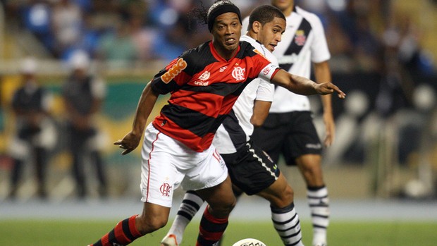 Ronaldinho Flamengo x Vasco (Foto: Marcos de Paula / Ag. Estado)