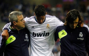 Varane machucado, Espanyol x Real Madrid (Foto: Reuters)
