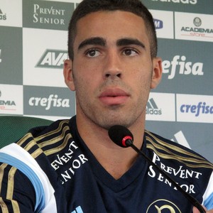 Por sequência perfeita, Palmeiras se divide entre clássico e lições