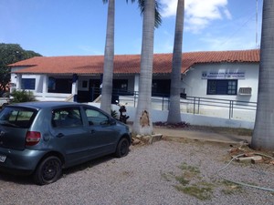 Prédio da delegacia de Serra Talhada tem 15 salas, segundo delegado José Olegário (Foto: Pedro Ângelo/ TV Asa Branca)