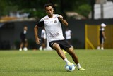 Thiago Ribeiro volta a treinar, e Enderson tem dúvida na zaga Thiago Ribeiro volta a treinar, e Enderson tem dúvida na zaga