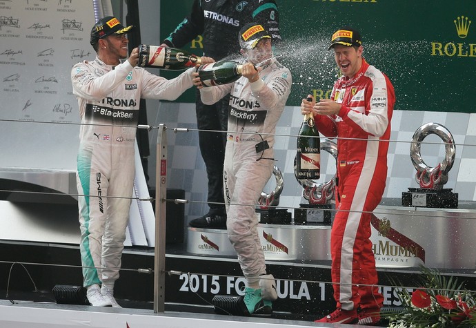 Lewis Hamilton, Nico Rosberg e Sebastian Vettel - GP da China (Foto: AP)