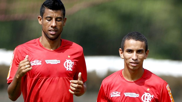 Leo moura rafinha flamengo treino (Foto: André Mourão / Agência Estado)