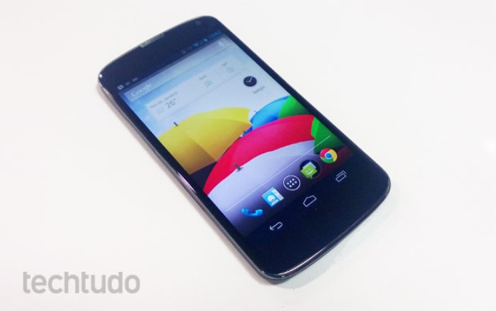 Nexus 4, o smartphone top de linha do Google (Foto: Isadora Díaz/TechTudo) Nexus 4, o smartphone top de linha do Google (Foto: Isadora Díaz/TechTudo)