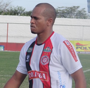 Aloísio Chulapa, atacante  (Foto: Leonardo Freire/GLOBOESPORTE.COM)