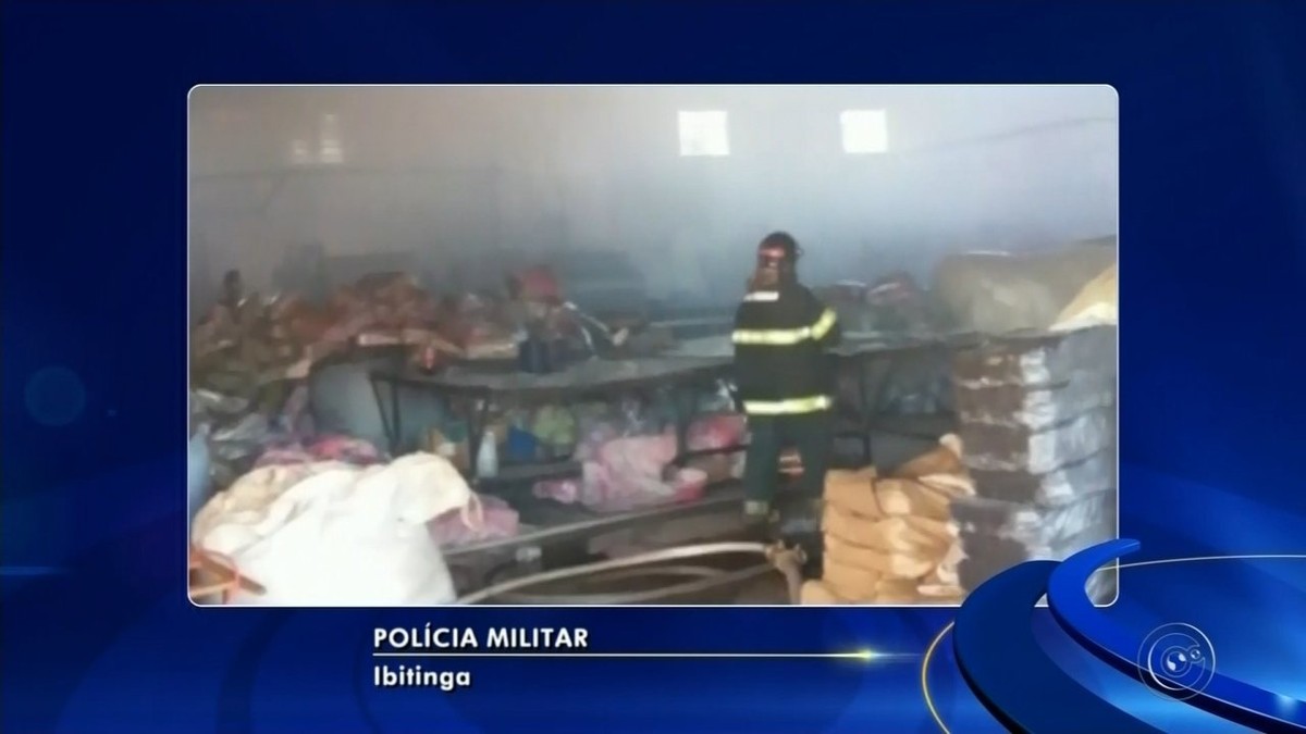 Incêndio destrói fábrica de bordados em Ibitinga - Globo.com
