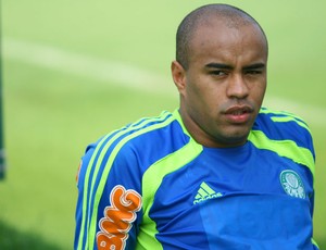 Thiago Heleno em treino do Palmeiras (Foto: Anderson Rodrigues / Globoesporte.com)