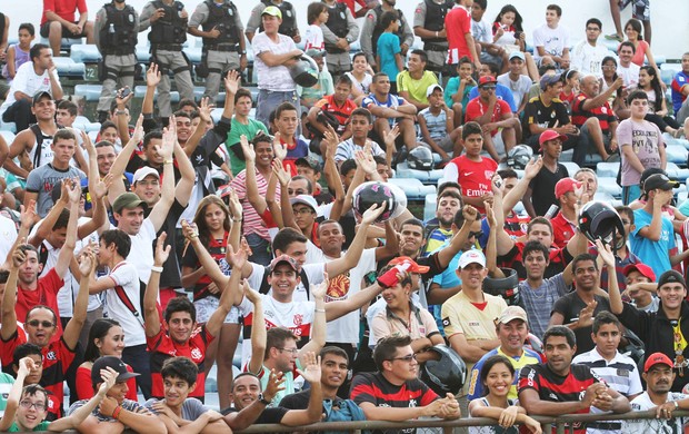 Torcida no Amigão treino do Flamengo (Foto: Magnus Menezes / Jornal da Paraíba)