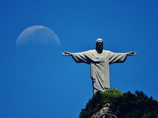 Carlos Monteiro fotografou a estátua do Cristo Redentor, considerada uma das maravilhas do mundo moderno (Foto: Carlos Monteiro/ Arquivo pessoal)