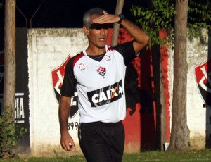 Carlos Amadeu; treino do Vitória (Foto: Divulgação/EC Vitória)