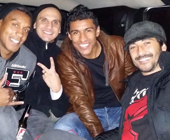 Paulinho com amigos (Foto: Reprodução/Instagram)