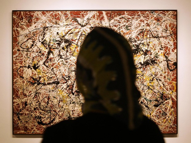 A obra 'Mural on Indian Red Ground', de 1950, uma das obras-primas de Pollock (Foto: AFP/Behrouz Mehri)