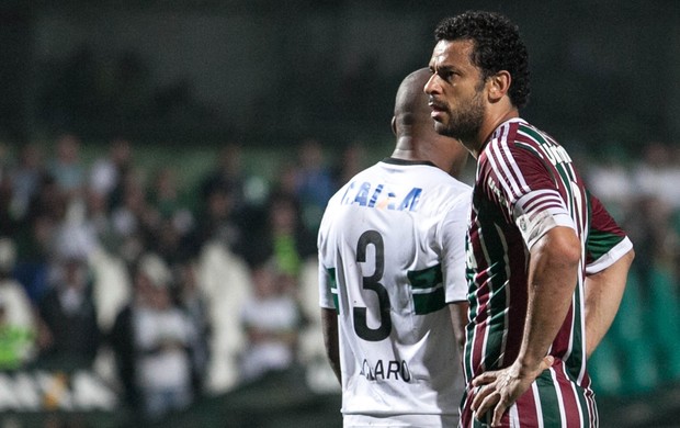 [OFF] Lamentação de Fred com bola em jogo está na disputa de gol perdido