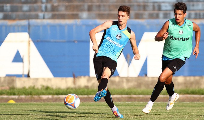 Jean Deretti pode ser titular no Gre-Nal (Foto: Lucas Uebel / Grêmio, DVG)