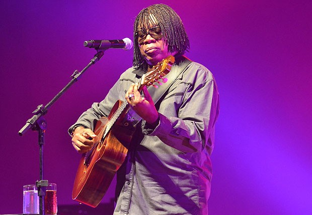 Milton Nascimento em apresentação no Recife (Foto: Paulo Uchôa / Divulgação) Milton Nascimento em apresentação no Recife (Foto: Paulo Uchôa / Divulgação)