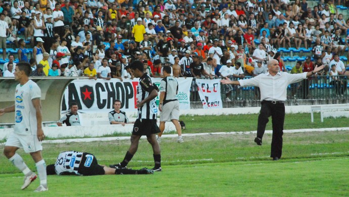 Itamar Schulle, Schülle, Schulle, Botafogo-PB (Foto: Felipe Gesteira / Jornal da Paraíba)