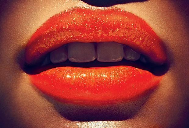 Para manter os lábios lindos, filtro solar neles também (Foto: Jason Hetherington/Marie Claire UK/IPC Syndication) Para manter os lábios lindos, filtro solar neles também (Foto: Jason Hetherington/Marie Claire UK/IPC Syndication)