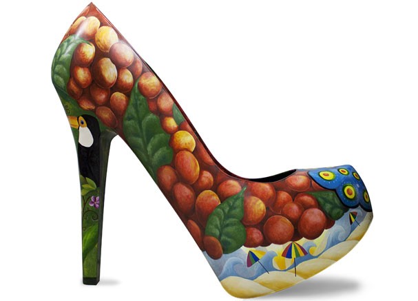 Um dos sapatos gigantes da Shoes Parade  (Foto: Divulgação)