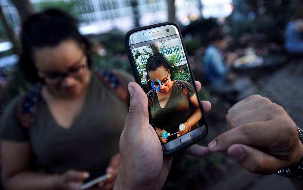   Jovens jogam Pokémon Go em Nova York (Foto:  REUTERS/Mark Kauzlarich/File Photo)