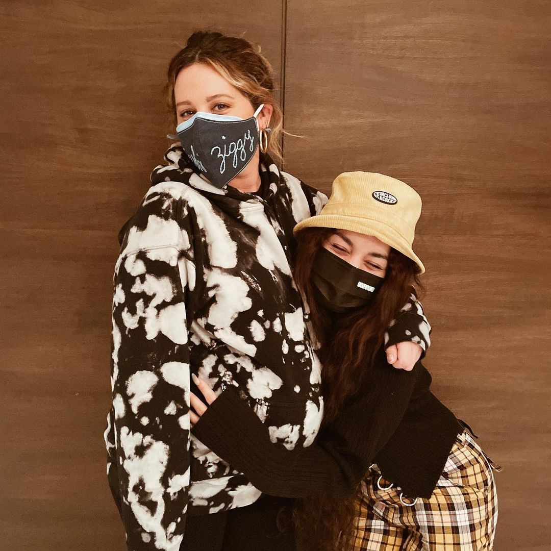 Ashley Tisdale e Vanessa Hudgens (Foto: Reprodução Instagram)