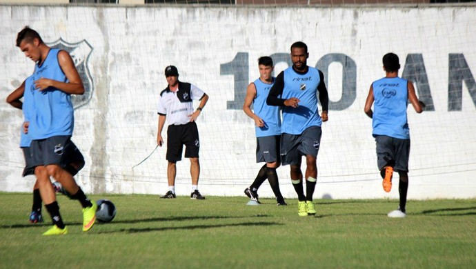 Zaquel ABC treino CT Alberi Ferreira de Matos (Foto: Divulgação/ABC)