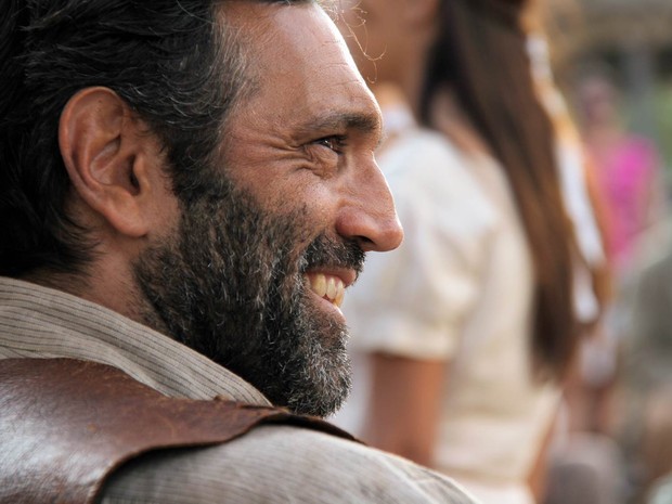 O ator Domingos Montagner como Coronel Raimundo, personagem da microssérie 'Gonzaga - De Pai para Filho', durante gravação em 2013 (Foto: João Linhares/TV Globo)