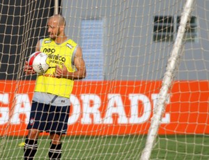 Alessandro, do Corinthians, em treino nesta quinta alessandro corinthians (Foto: Anderson Rodrigues / Globoesporte.com)