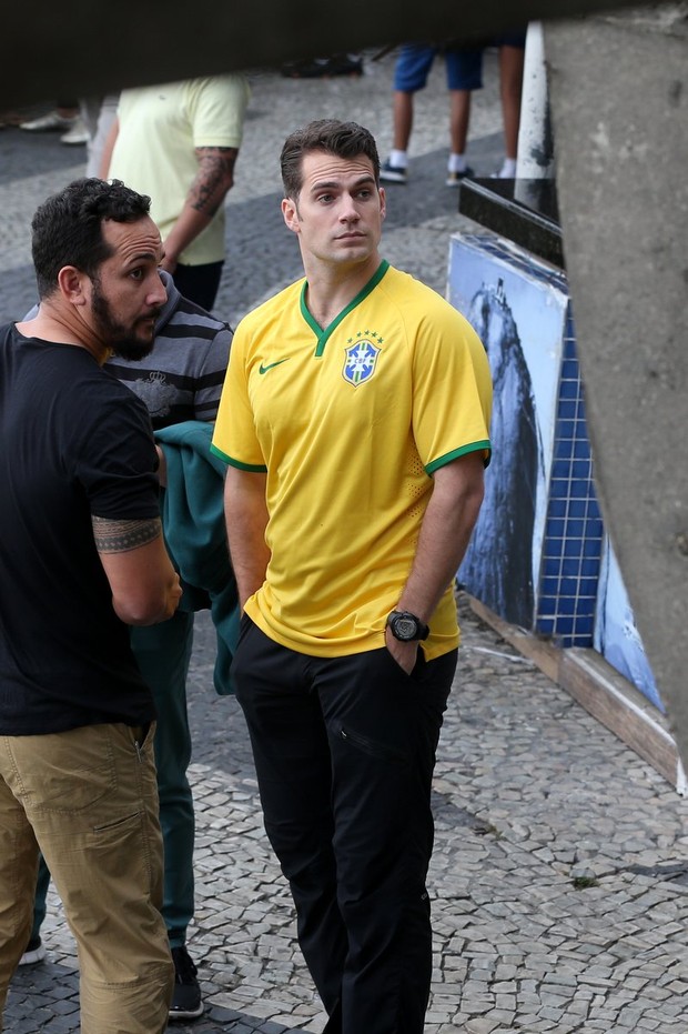 Henry Cavill passeia pelo Rio de Janeiro (Foto: André Freitas/AgNews)