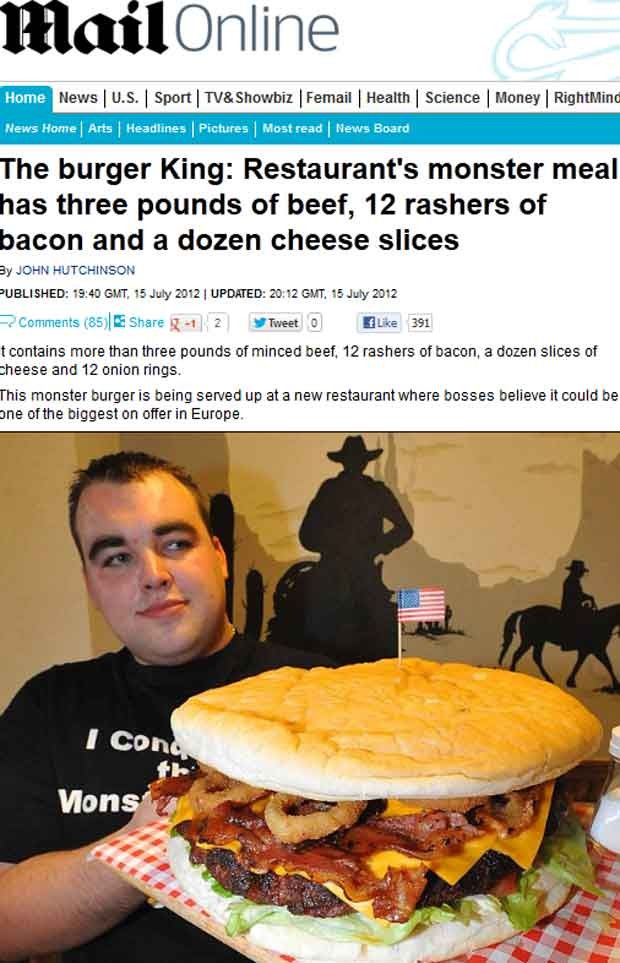 Homem segura hambúrguer com 1,36 kg de carne, 12 pedaços de bacon, 12 cebolas fritas e muito queijo (Foto: Reprodução)