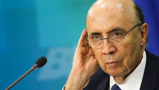 O ministro da Fazenda, Henrique Meirelles, durante coletiva no Planalto (Foto: Valter Campanato/Agência Brasil)