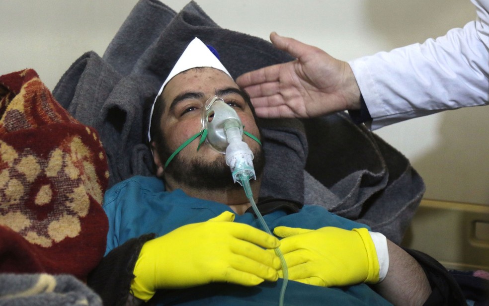 Oposição síria exigiu que a ONU investigasse imediatamente o ataque (Foto: Mohamed al-Bakour/AFP Photo)