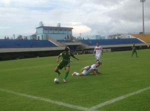 Taquarussú e Guaraí disputam primeiro jogo da fase de mata-mata (Foto: Edson Reis/GloboEsporte.com)