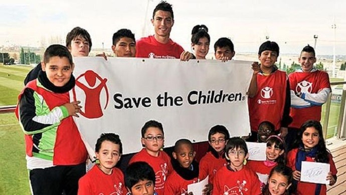 Cristiano Ronaldo save the children (Foto: Divulgação)