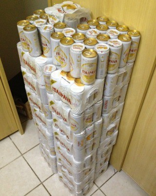 Caixa de cerveja (Foto: Divulgação PF)